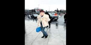 Sema Basa, Zorlu AVM'de arkadaşlarıyla buluştu...