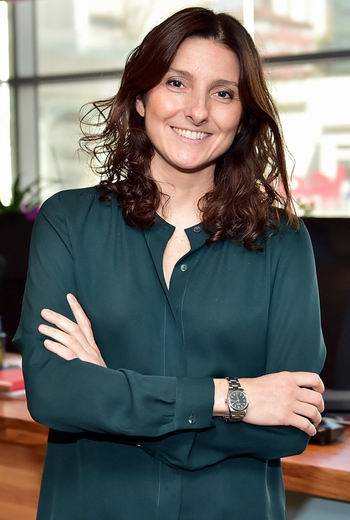 Bahar_Erbengi_Do__u___Holding_Kurumsal___leti__im_B__l__m_Ba__kan__