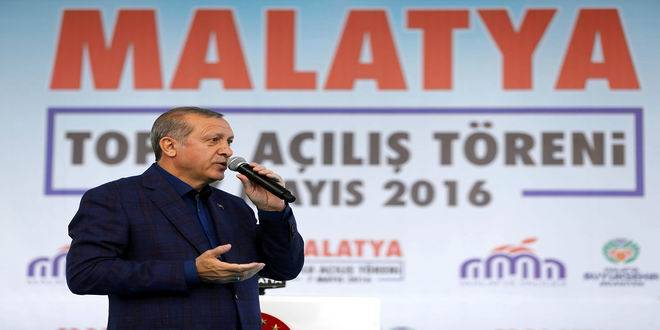 Cumhurbaşkanı Recep Tayyip Erdoğan, Malatya Kent meydanında düzenlenen toplu açılış törenine katılarak burada bir konuşma yaptı. ( Murat Kaynak - Anadolu Ajansı )