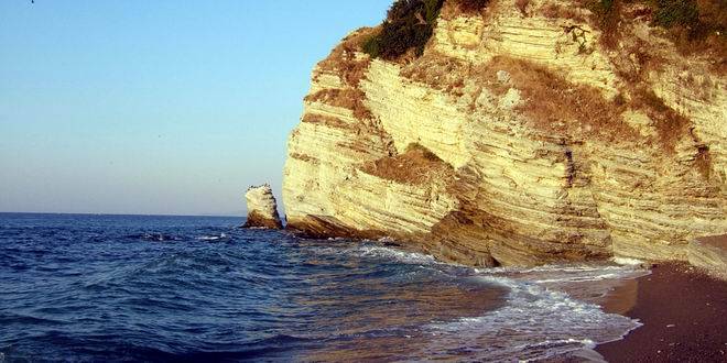 Akcakoca_Kad__nlar_Plaji